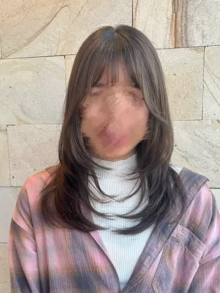 セミロング 栗林 姫花のヘアスタイル