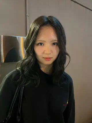 ミディアム カラー SIKI ゆうのヘアスタイル
