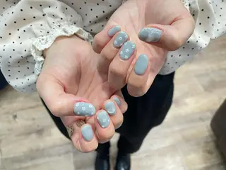 ネイル はばすみれ🎀ﾈｲﾙ 光ﾌｪｲｼｬﾙ ﾍｱのネイルデザイン