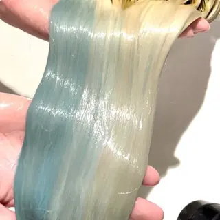 セミロング clomus所属・🩵ブリーチ矯正 HIDE🩵のヘアスタイル