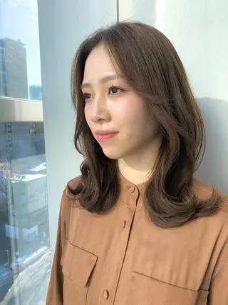 ミディアム カラー ヘアアレンジ 貴方以上に貴方の髪を 想う🌕野口昴夢のヘアスタイル