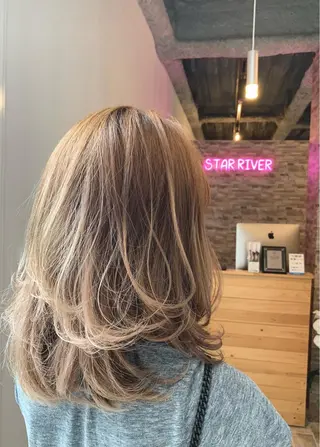 ミディアム カラー 吉田 聡一のヘアスタイル
