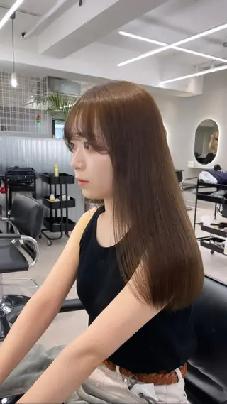 セミロング カラー ✨レイヤーカット 海外ヘア/原宿✨のヘアスタイル