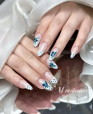ネイル M🌷nail 長さだし専門店のネイルデザイン