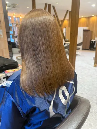 セミロング カラー 佐藤 凜華のヘアスタイル