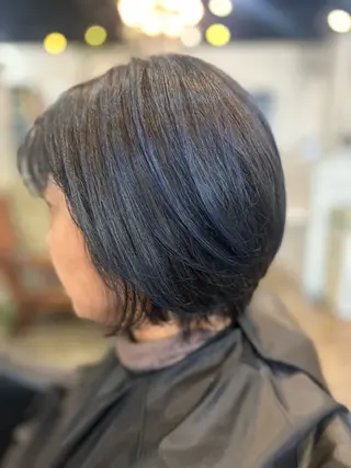 ショート カラー Julia🖤 縮毛矯正🌬️🩵のヘアスタイル