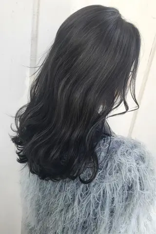 セミロング カラー 若杉 諒のヘアスタイル