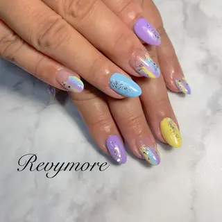 ミディアム ネイル nail salon Revymoreのネイルデザイン