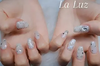 ネイル 小川 真里奈のネイルデザイン