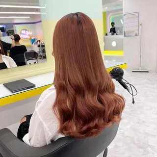 セミロング カラー ヘアアレンジ mai🍑暖色カラー /レイヤー💖のヘアスタイル