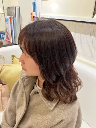 ミディアム 柴田 葉月のヘアスタイル