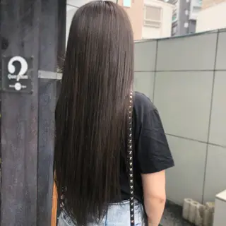 ロング カラー 山崎 絵莉香のヘアスタイル