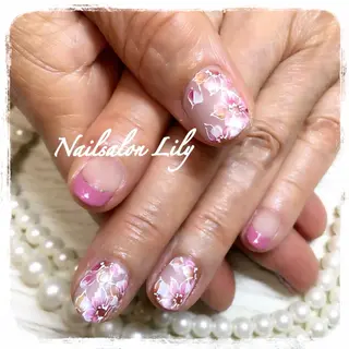 ネイル Lily*nail 🌻Mii🌻のネイルデザイン