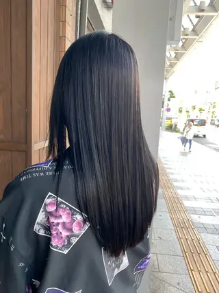 カラー 今枝莉菜 上品なツヤカラーのヘアスタイル