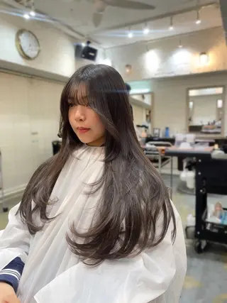ロング RINA ブリーチ / 海外レイヤーのヘアスタイル