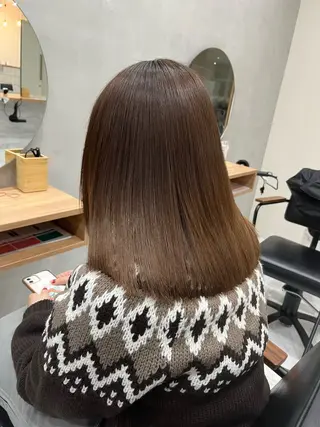 ミディアム yuzu 艶カラー/夙川のヘアスタイル