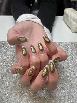 ネイル Guarendo錦糸町店所属・ガレンドウ 白澤 愛子のネイルデザイン