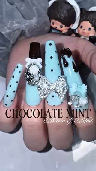 ネイル nolimit.osakaアメ村店所属・NOLIMIT shihoのネイルデザイン