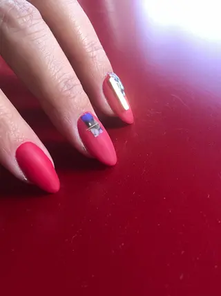 ネイル TOMOMI NAILsのネイルデザイン