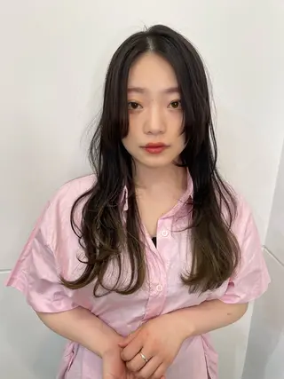 ロング 石川 理恵のヘアスタイル