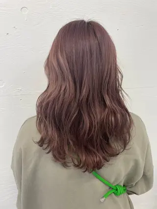 セミロング ハイトーンカラー🩵 耳ツボジュエリー👂のその他イメージ