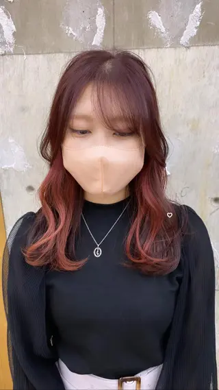 ロング カラー KVELL ユナのヘアスタイル