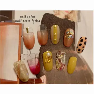 ネイル ﾈｲﾙﾙｰﾑﾘｯｶ 𝐦𝐚𝐲𝐮のネイルデザイン