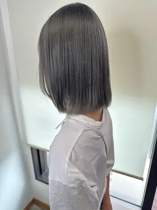 ショート カラー ブリーチカラー🫧 森　凪沙のヘアスタイル