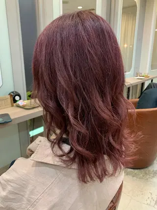 ミディアム おせ ちさとのヘアスタイル