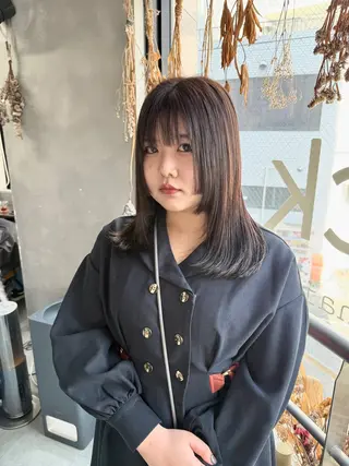 セミロング カラー ウルフ レイヤー パーマ🪐MANAのヘアスタイル
