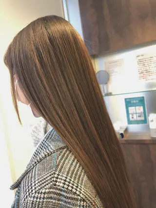 ロング mai🐷髪質改善 🖤透ける暗髪🖤のヘアスタイル