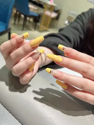 ネイル 里奈 Nailのネイルデザイン