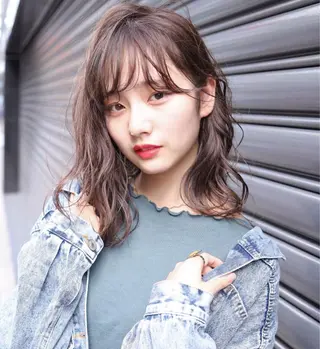 ミディアム カラー パーマ トレンドヘア🩶 艶髪🩶yoshiのヘアスタイル
