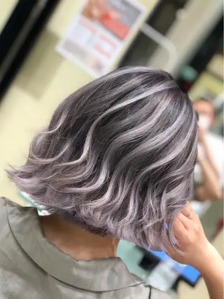 ミディアム Y Uのヘアスタイル