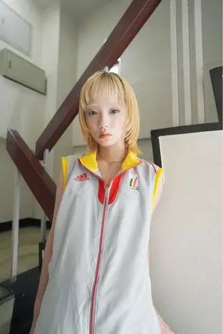 ミディアム カラー 前田 陽南子のヘアスタイル