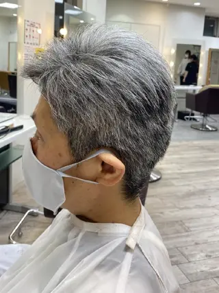 ショート 髪質改善/白髪ぼかし SHIONのヘアスタイル