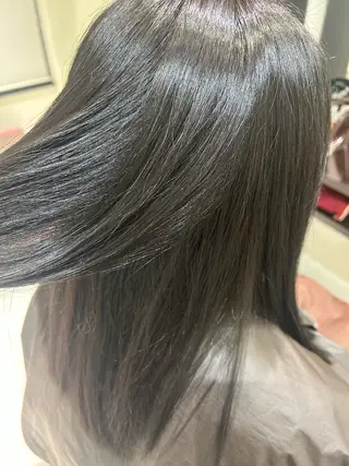 カラー アース北上店所属・靍田 楓華のヘアスタイル