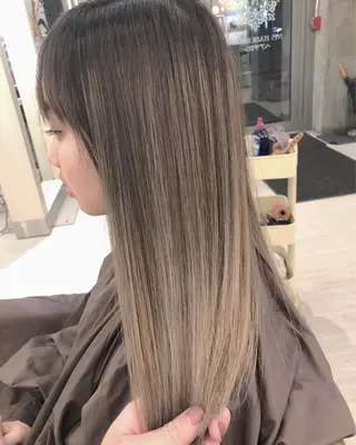 ロング カラー ハイトーン×髪質改善 KENTAのヘアスタイル