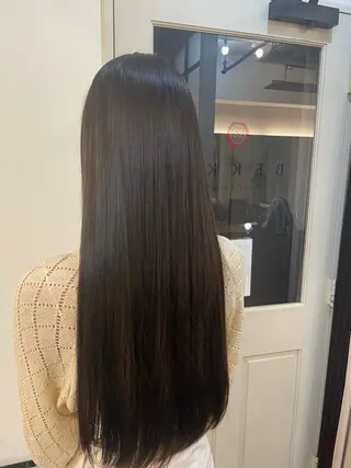 ロング カラー 鈴木 綾子のヘアスタイル