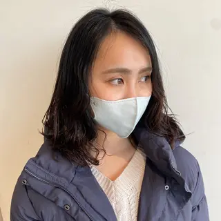 ミディアム パーマ 丸山 莉世のヘアスタイル
