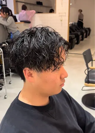 ショート パーマ メンズ 山口 陸のヘアスタイル