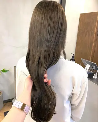 ロング カラー パーマ ヘアアレンジ メンズ キッズ ネイル マツエク・マツパ アイブロウ 前川 朋香のヘアスタイル