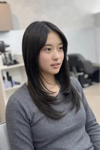 セミロング ✨レイヤーカット✨ 顔まわり✂️鎌倉楓麻のヘアスタイル