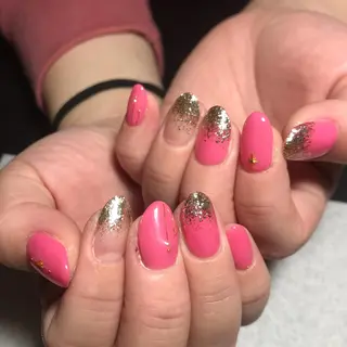 ネイル ECLAT エクラ所属・寺山 千鶴のネイルデザイン