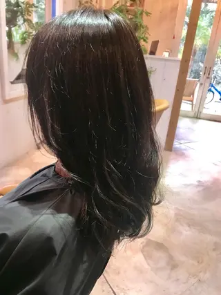 セミロング カラー 長尾 桃佳のヘアスタイル