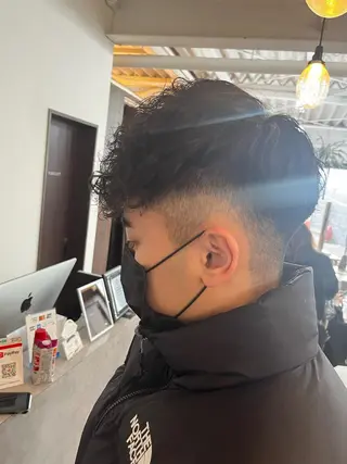 ショート パーマ メンズ 西村 歩真のヘアスタイル