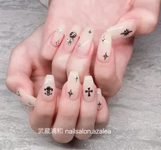 ネイル R inのネイルデザイン