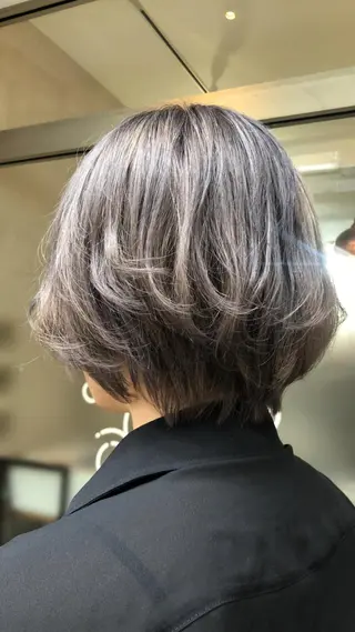 ミディアム カラー LadyBeetle 山本泰史のヘアスタイル