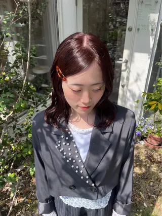 ミディアム カラー 実生miu 個性派ハイトーンのヘアスタイル