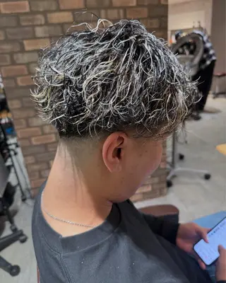 パーマ メンズパーマ職人馬場 和哉のヘアスタイル